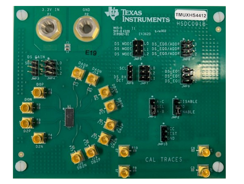 アプリケーション回路図 - Texas Instruments TMUXHS4412EVM評価モジュール